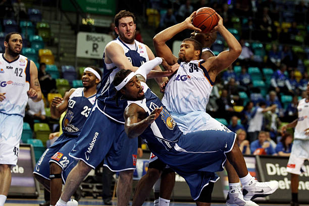 场上多次上 场上多次上