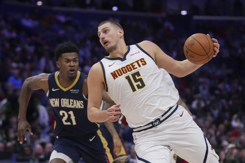 在他的俱乐 在他的俱乐