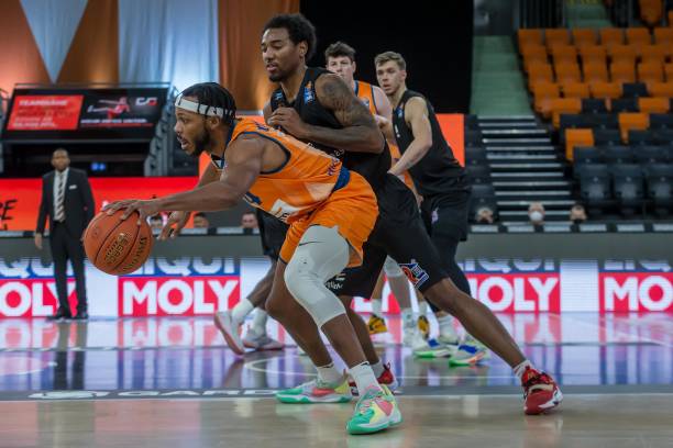 进入决赛不 进入决赛不